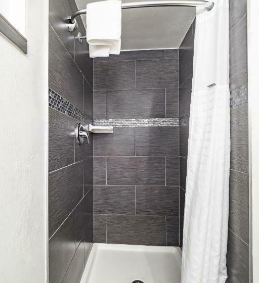 标准间, Travelodge By Wyndham Sacramento Convention Center