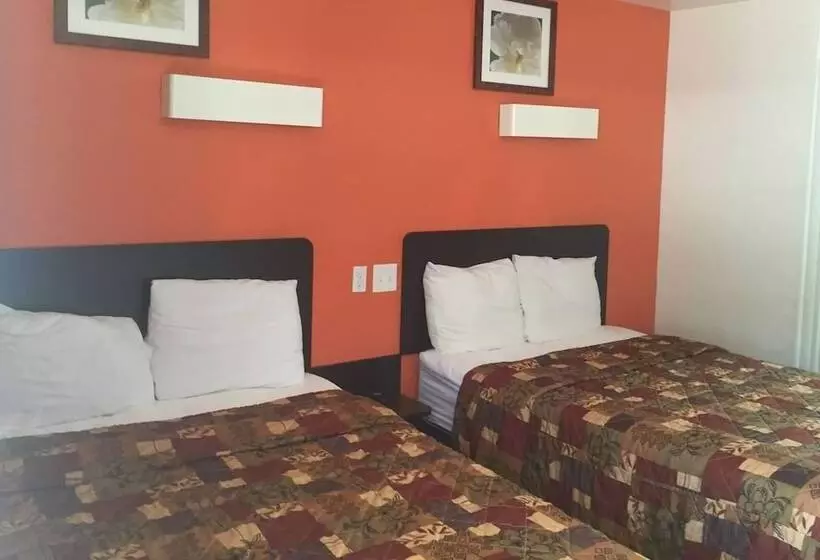 ２ダブルベッドのスタンダードルーム, Travelodge By Wyndham Sacramento Convention Center