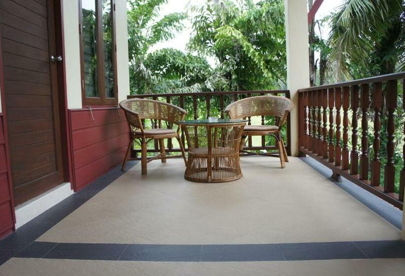 منزل غرفة نوم واحدة, Palm Village