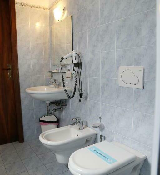 四人标准间, Residenza Accademia