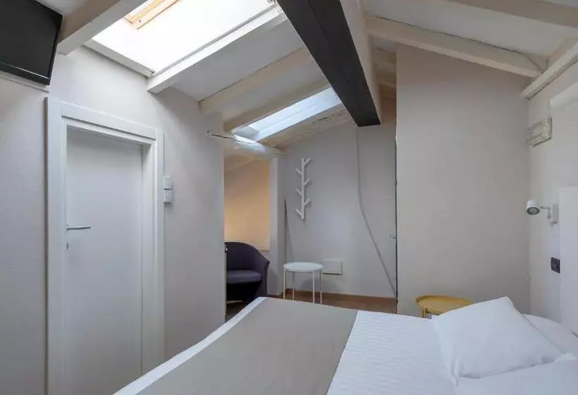スタンダードトリプルルーム, Residenza Accademia