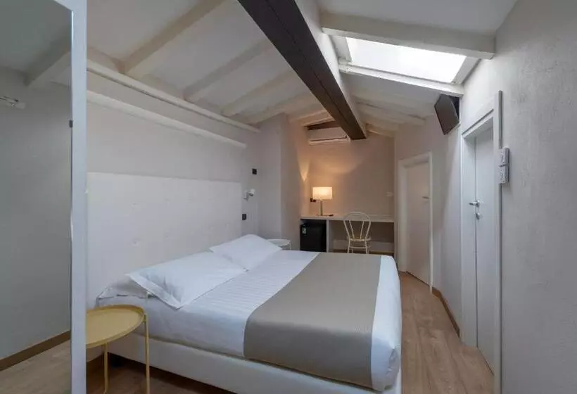 スタンダードトリプルルーム, Residenza Accademia