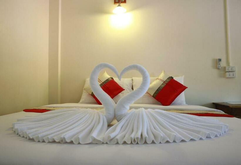 高级海景房, Paradise Bungalows