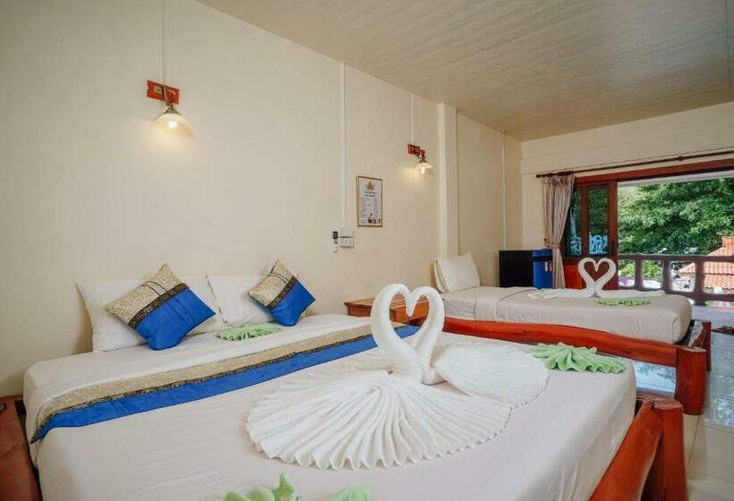 高级海景房, Paradise Bungalows