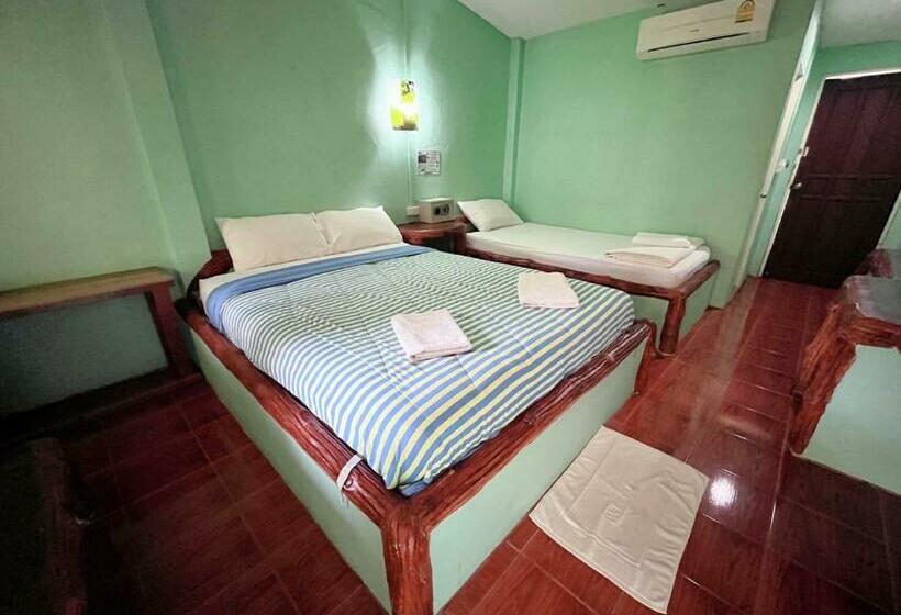 标准三人间, Paradise Bungalows