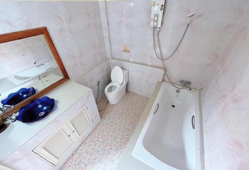 高级海景房, Paradise Bungalows