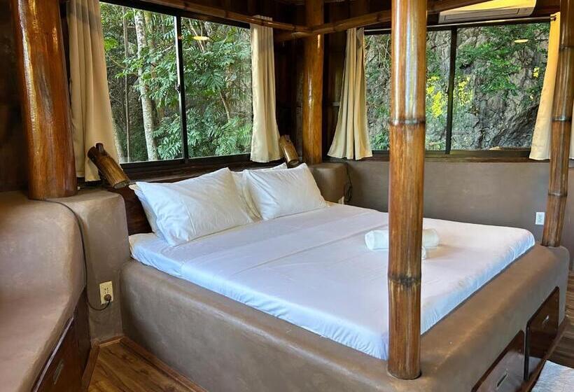 Quarto Deluxe, Sangat Island Dive Resort