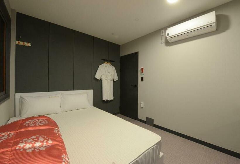 اتاق استاندارد, Top Motel Busan