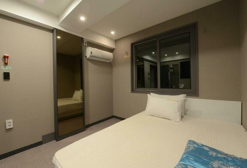 اتاق استاندارد, Top Motel Busan