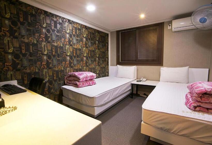 اتاق استاندارد, Top Motel Busan