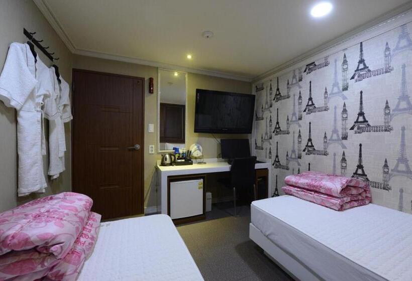 اتاق استاندارد, Top Motel Busan