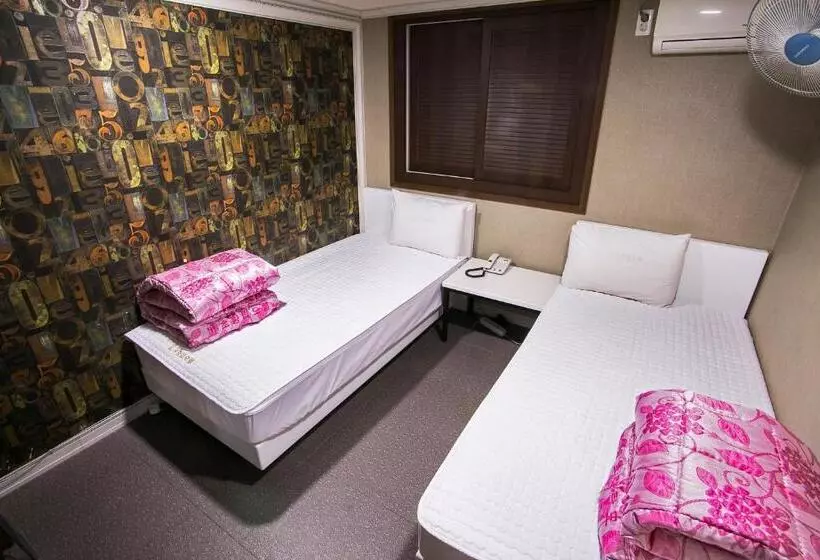 اتاق استاندارد, Top Motel Busan