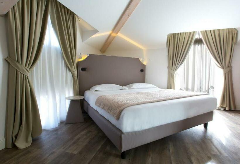 Люкс с Видом, Al Campanile   Luxury Suites & Apartments