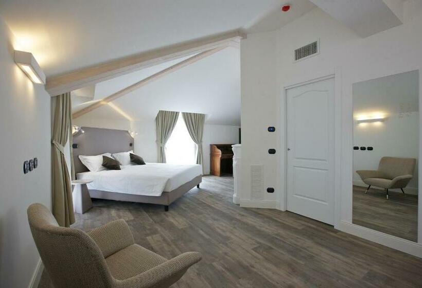 سوئیت با چشم‌انداز, Al Campanile   Luxury Suites & Apartments