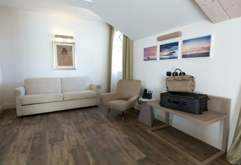 Люкс с Видом, Al Campanile   Luxury Suites & Apartments