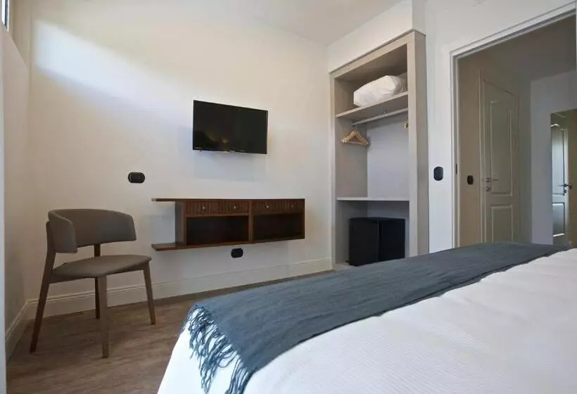 キングサイズベッドのスタンダードルーム, Al Campanile   Luxury Suites & Apartments