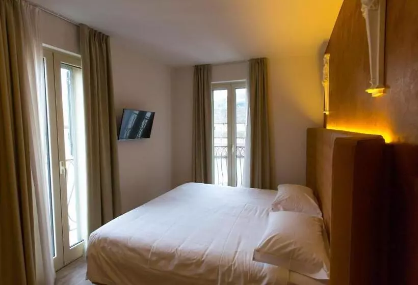 キングサイズベッドのスタンダードルーム, Al Campanile   Luxury Suites & Apartments