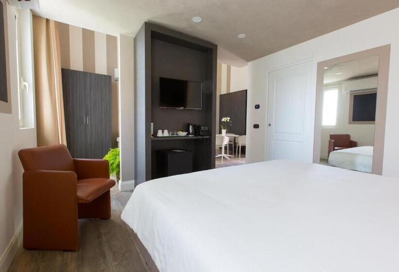 Семейный Номер, Al Campanile   Luxury Suites & Apartments