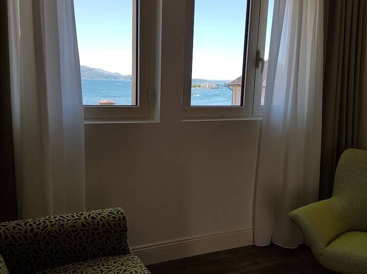 Suite with lake view, Al Campanile   Luxury Suites & Apartments