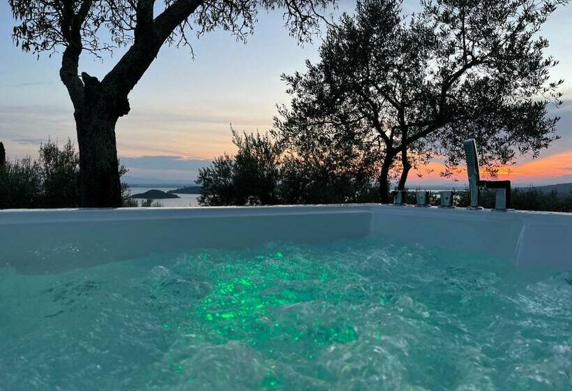 آپارتمان 1 خوابه, Antico Casale Tiravento