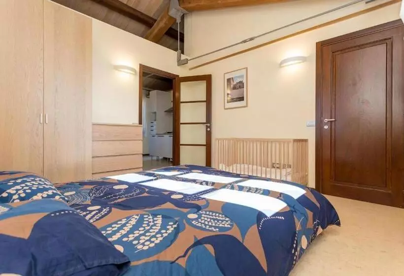 2 Bedrooms Apartment Lake View, Antico Casale Tiravento