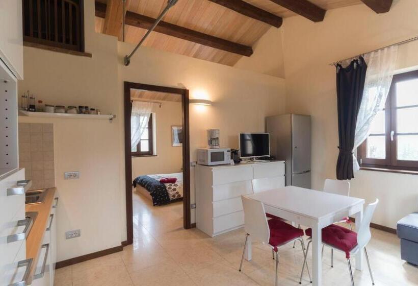 דירת חדר עם טרסה, Antico Casale Tiravento