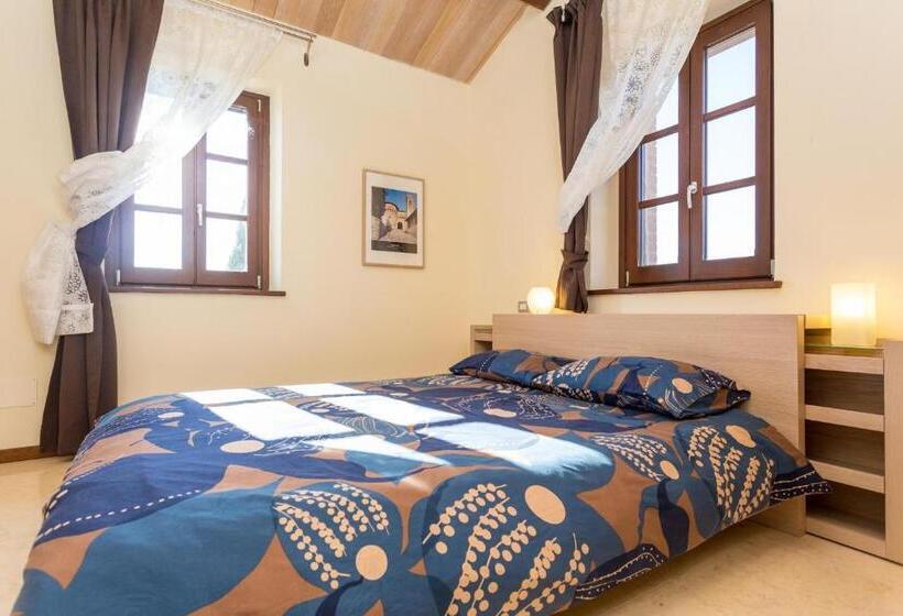 דירת חדר עם טרסה, Antico Casale Tiravento