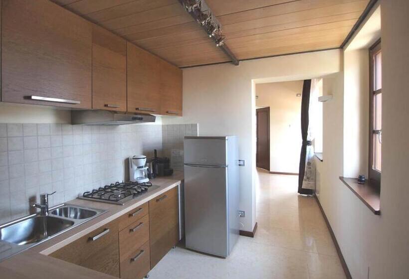 ویلای 4 خوابه, Antico Casale Tiravento