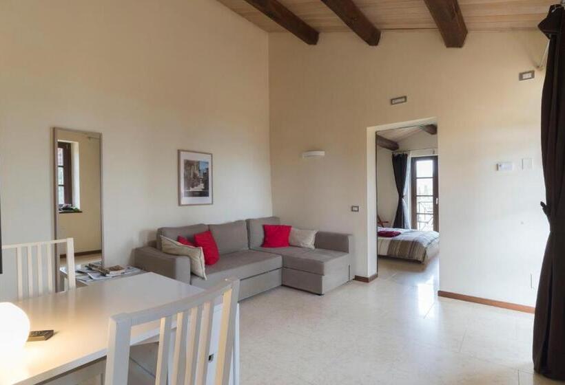 דירה בת חדר שינה 1 עם מרפסת, Antico Casale Tiravento