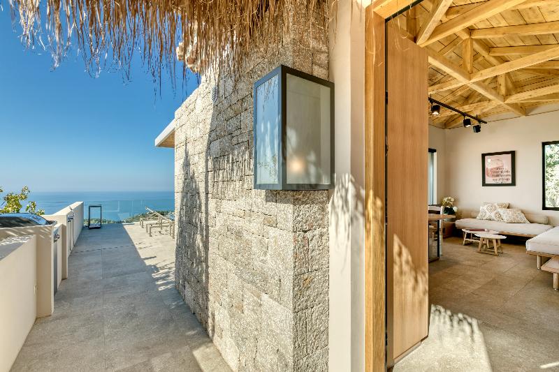 전용 풀장 스위트, Artblue Villas