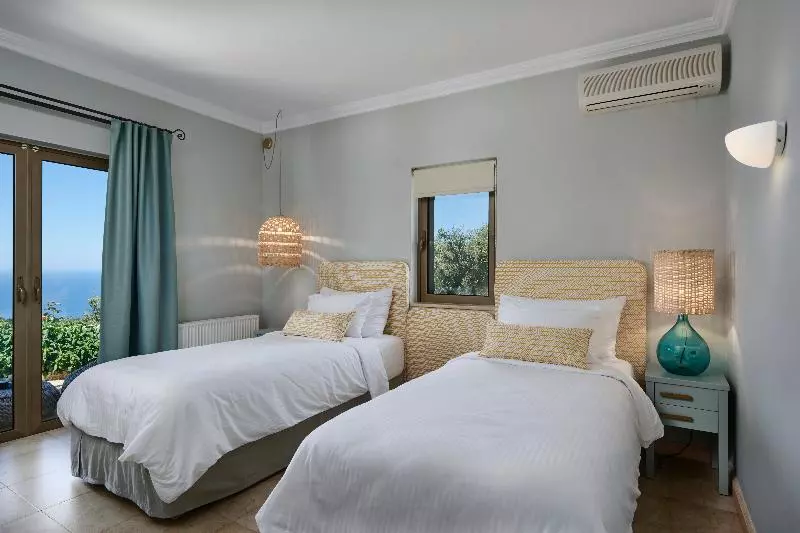 プール付き１ベッドルームヴィラ, Artblue Villas