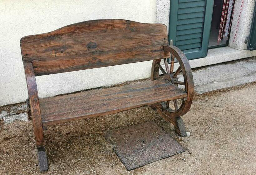 חדר סטנדרט, La Striscia Larga