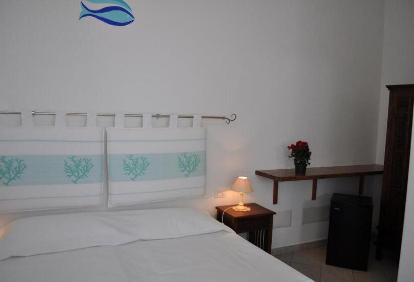 חדר סטנדרט, La Striscia Larga