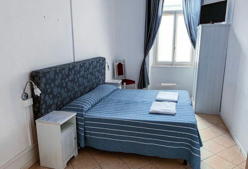 اتاق استاندارد سه تخته با سرویس بهداشتی مشترک, Stop & Sleep Bergamo