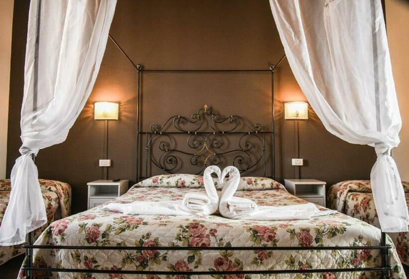 اتاق استاندارد چهارنفره با سرویس بهداشتی مشترک, Stop & Sleep Bergamo