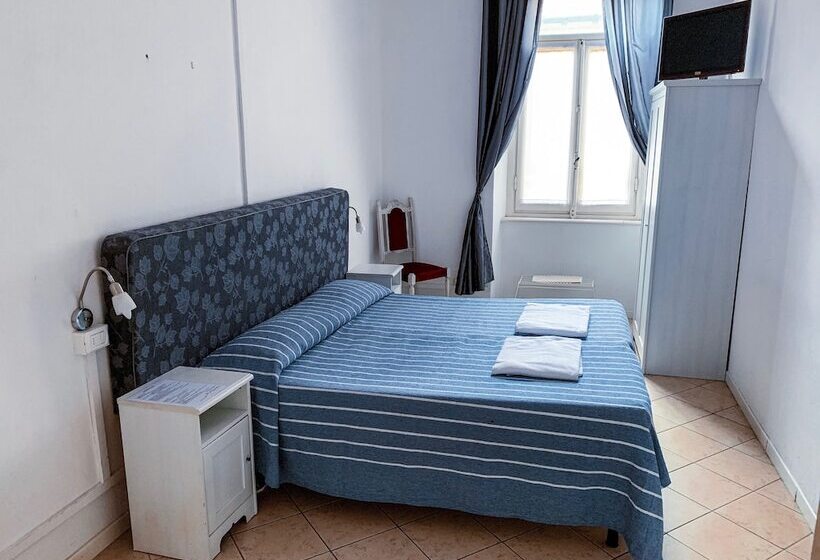 اتاق استاندارد با سرویس بهداشتی مشترک, Stop & Sleep Bergamo