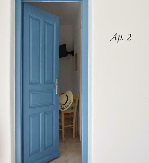 شقة غرفة واحدة مطلة على البحر, Captain Apartments Paros