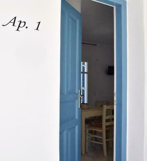 شقة غرفة واحدة مطلة على البحر, Captain Apartments Paros