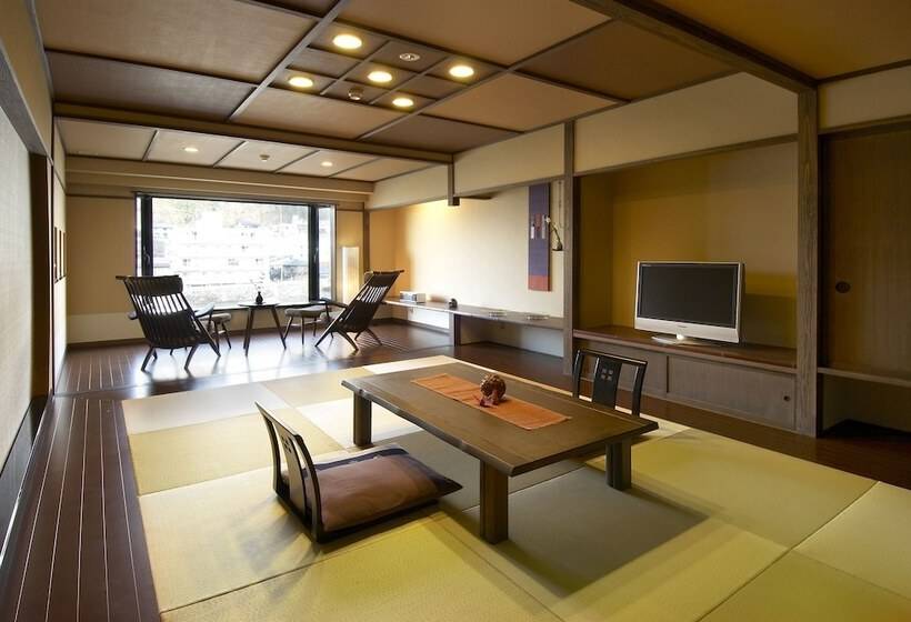 コンフォートルーム, Aburaya Tousen