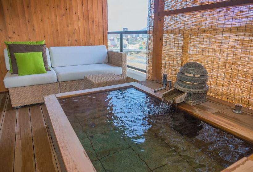 ジュニアスイート, Aburaya Tousen