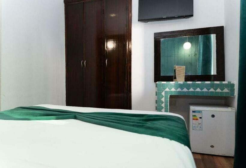 标准单人间, Colisee