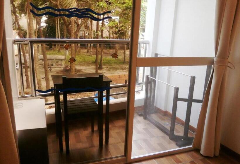 Quarto deluxe, Divegurus Boracay Beach Resort