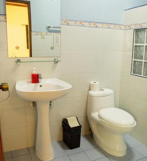 Quarto deluxe, Divegurus Boracay Beach Resort