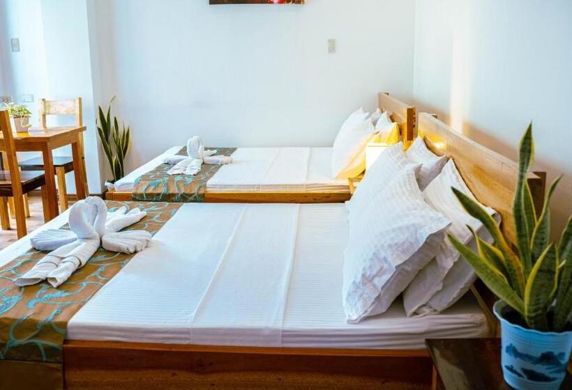 Quarto Familiar Deluxe, Divegurus Boracay Beach Resort