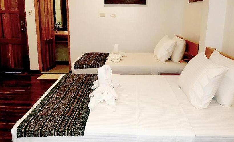 Quarto Familiar Deluxe, Divegurus Boracay Beach Resort