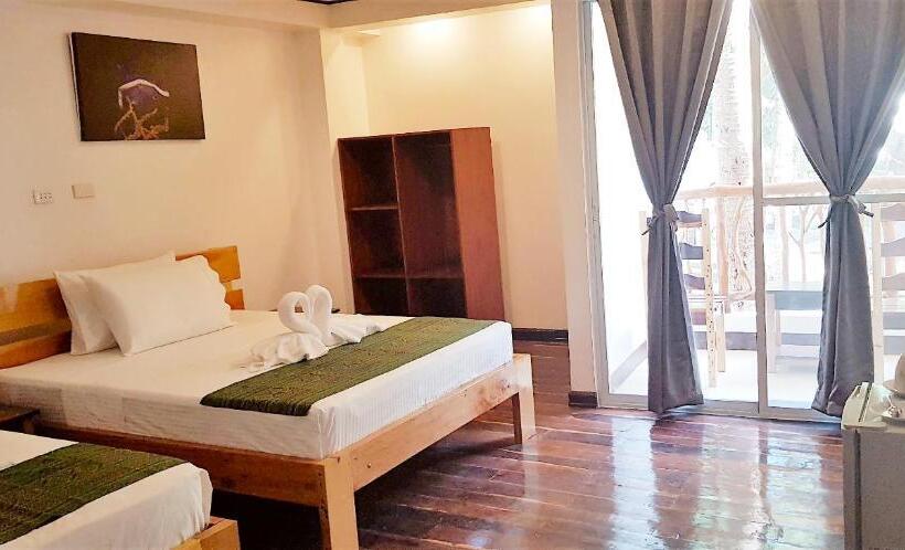 Quarto Familiar Deluxe, Divegurus Boracay Beach Resort