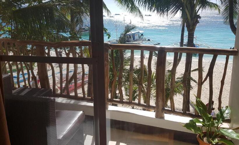 Quarto Deluxe Vista Mar, Divegurus Boracay Beach Resort