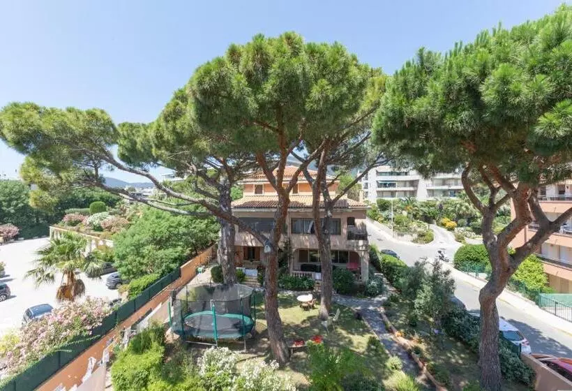 1 Bedroom Apartment Garden View, Hôtel Les Alizés