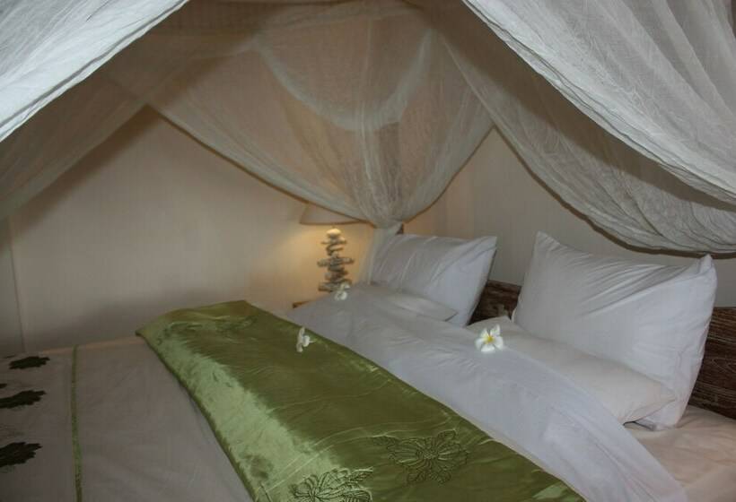 디럭스 스튜디오 바다 전망, Joglo On The Beach