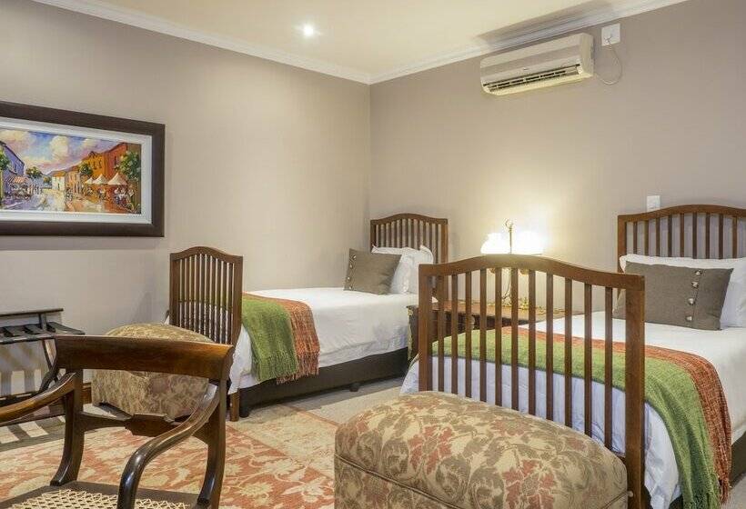 اتاق کلاسیک, Issaquena Heights Boutique